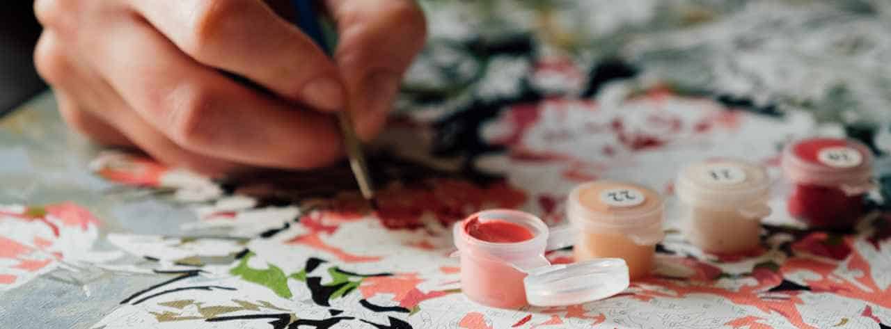 Everything You Need to Know to Get Started with Painting by NumbersStarting my first painting by numbers